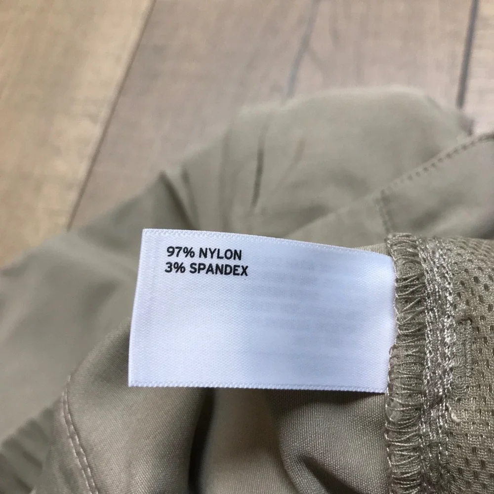 Duluth Capri Pants Womens Size 16 Tan Beige Dry on the Fly Cargo Hiking UPF 50 - Picture 5 of 12